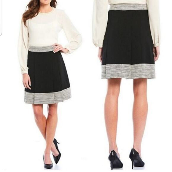 KARL LAGERFELD BOX PLEATED A-LINE SKIRT Tweed Trim Size 8 - Picture 1 of 7